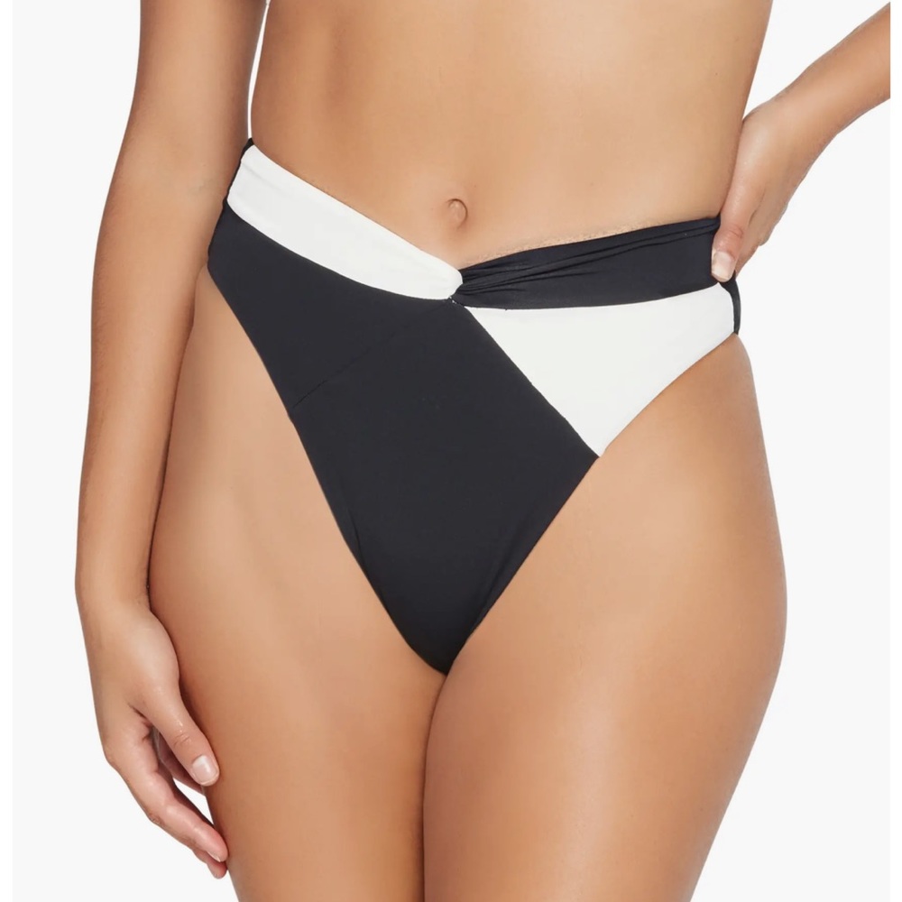 L Space Anthropologie Nancy Lee Colorblock Black & White Bikini Bottoms Sz M